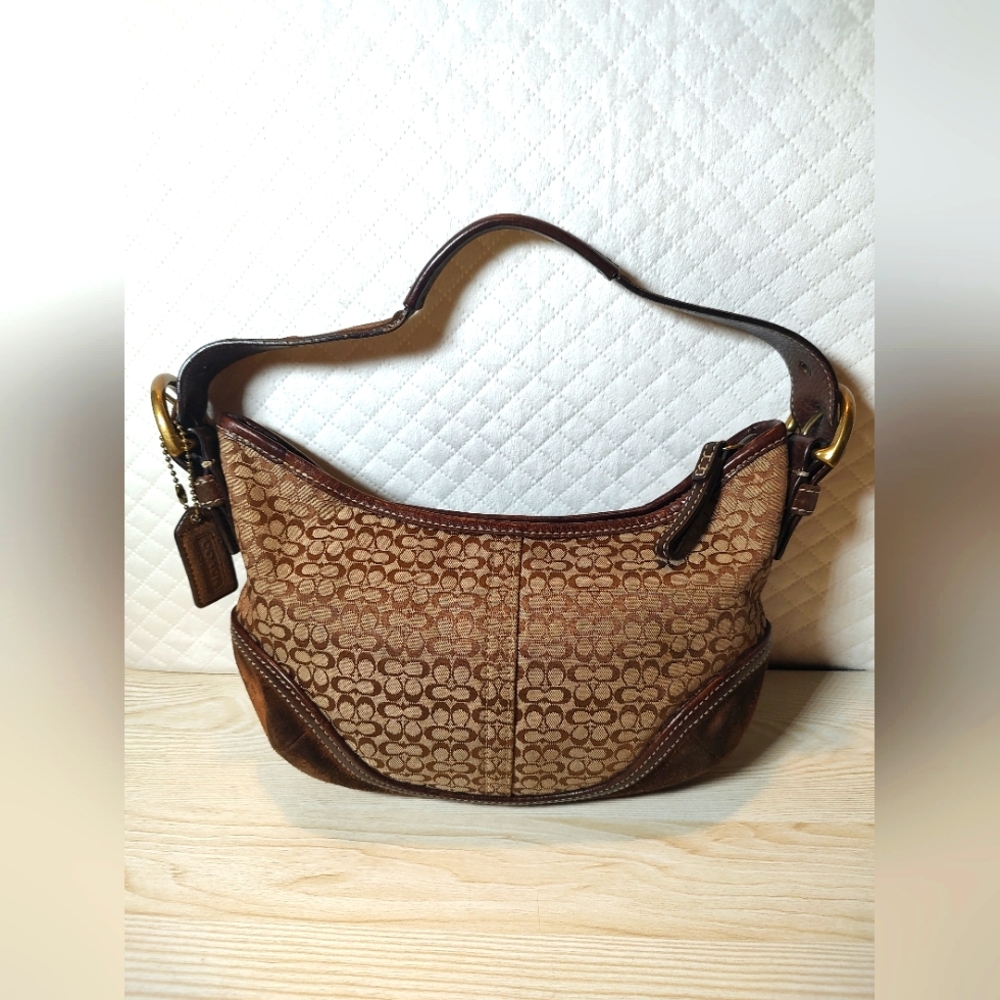 *SOLD* Small Coach Y2K Signature C Hobo Purse 🤎